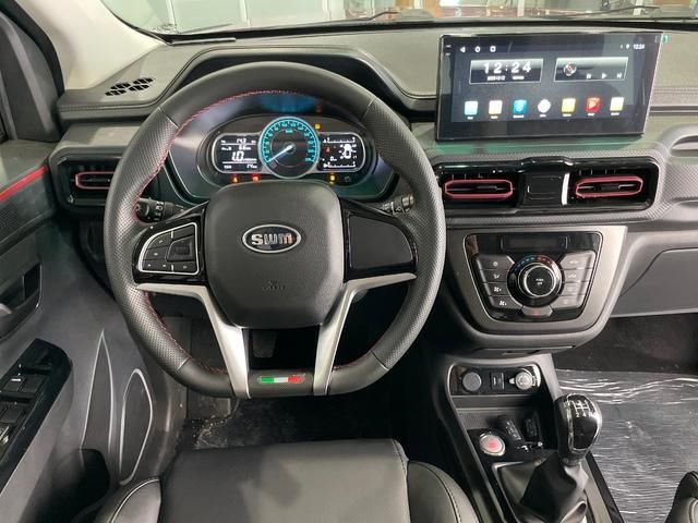 SWM G03F 1.5T MT 5STR 81 kW (110 CV)