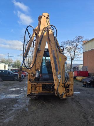 MXT7 Retro Excavadora Mixta CASE 580SR