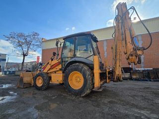 MXT7 Retro Excavadora Mixta CASE 580SR