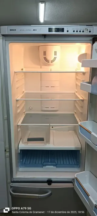 NEVERA COMBI BOSCH NO FROST ENERGÍA A+