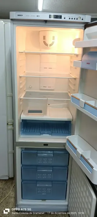 NEVERA COMBI BOSCH NO FROST ENERGÍA A+