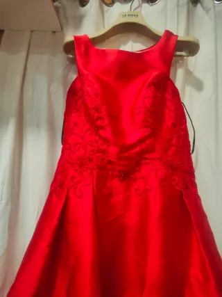 Vestido de fiesta rojo de Diseño Sonia Peña 1 uso.