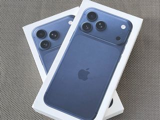 iPhone 17 Pro Max 256GB Deep Blue Selado