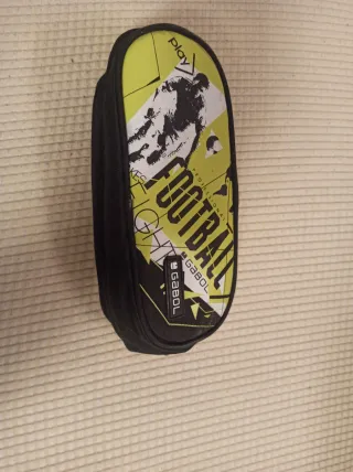 Mochila escolar Gabol motivos fútbol SIN ESTRENAR