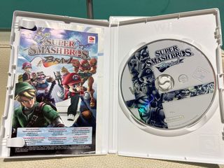 Lote 3 Juegos Wii: Super Smash Bros, Tomb Raider,