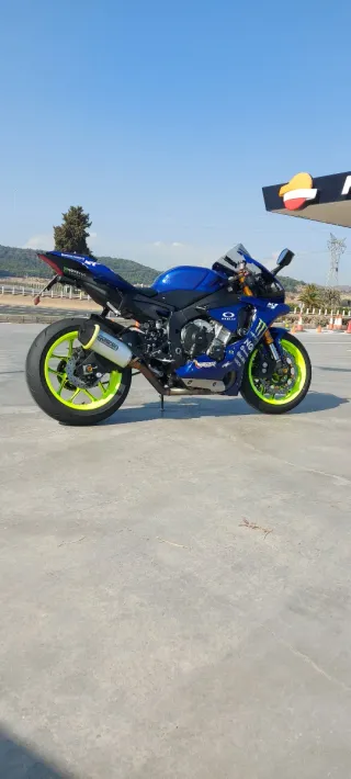 Yamaha R1 2015 Azul