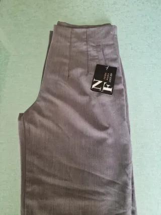 Pantalón vestir gris