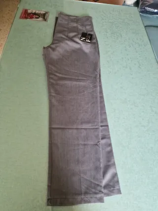 Pantalón vestir gris