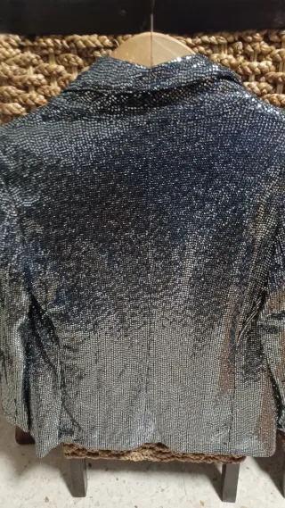 Chaqueta fiesta lentejuelas Stradivarius Talla 42