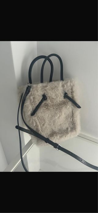 Bolso Parfois pelo beige y negro