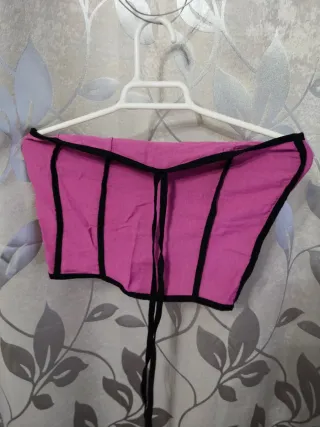 Conjunto falda y top morado con negro