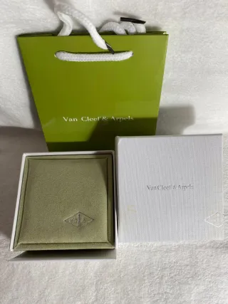 Collar Van Cleef & Arpels Oro Negro