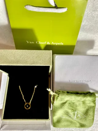 Collar Van Cleef & Arpels Oro Negro