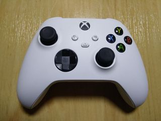 Mando Xbox Series X Blanco