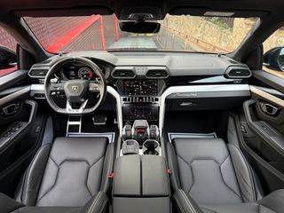 Lamborghini Urus  *650cv*