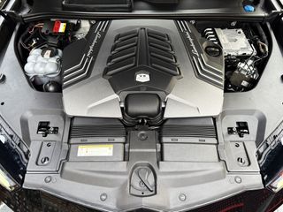 Lamborghini Urus  *650cv*