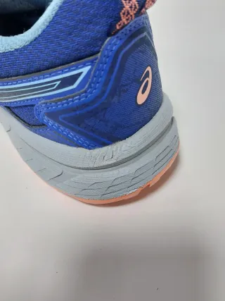 Asics gel venture 7. Zapatilla running. Talla 37,5