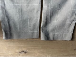 Pantalones de cuadros grises