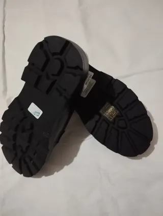 Zapatos niña charol negros Talla 35