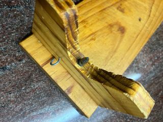 Jamonero de madera y metal