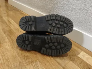 Botas altas negras talla 40