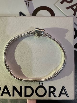 Pulsera Pandora Moments Plata S925 + Pack Regalo