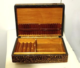 Caja antigua tabaco piel y madera