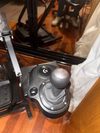 Volante Logitech G29 con Soporte y Palanca