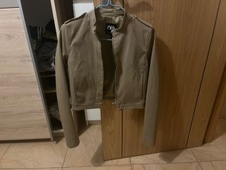 chaqueta entallada torera Zara