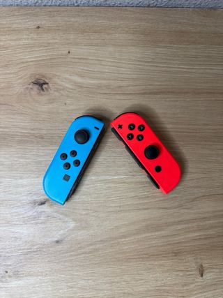 Nintendo Switch + Minecraft y FIFA 23