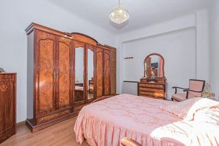 Piso en venta en Crta. De la Sierra en Granada