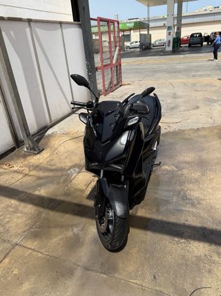 X Max 125 Tech Max 2024