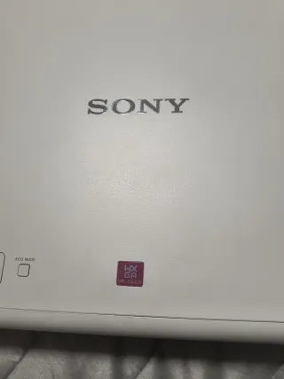 Proyector Sony VPL-CW255