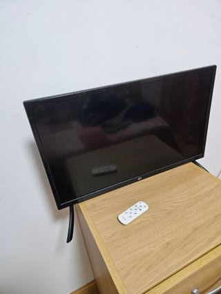 2 teles uma de 55 otra de 32.. Precio 250
