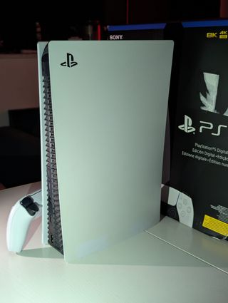 PS5 Digital Edition 825GB con caja y mando