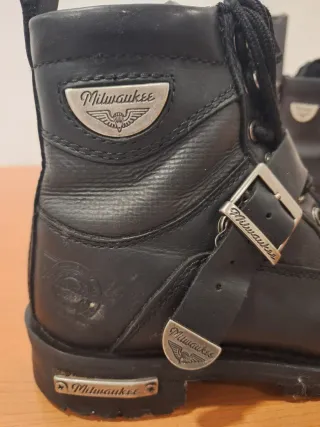 Botas moteras Milwaukee mujer negras