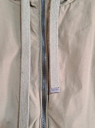 Parka Pull&Bear verde con capucha