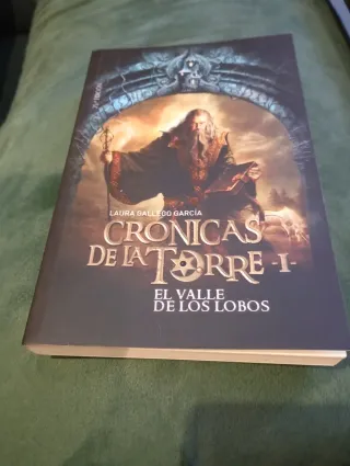 Crónicas de la Torre I. El Valle de los Lobos (...