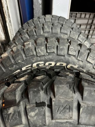 BFGoodrich Mud Terrain T/A Neumáticos