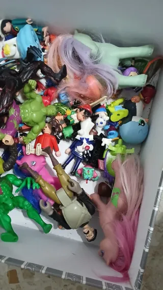 Lote de juguetes variados