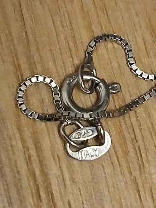 Cadena plata con colgante flores brillantes