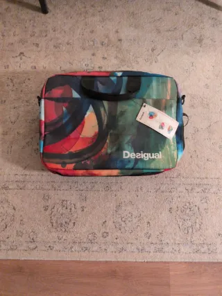 Bolso y/o mochila para portátil de Desigual