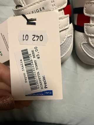 Zapatitos Tommy Hilfiger Talla 18
