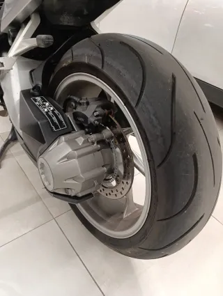 Honda VFR 1200 Roja con Maletas