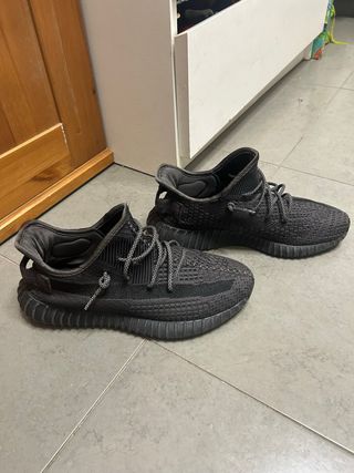 Adidas Yeezy 350 V2 Negras