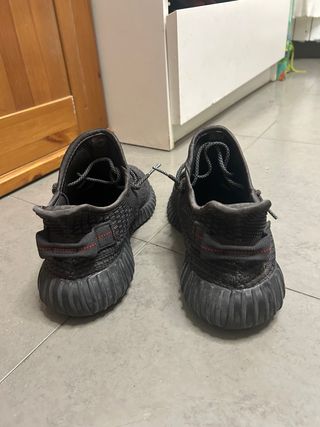 Adidas Yeezy 350 V2 Negras