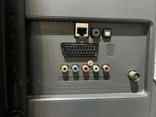 Televisor LG 32LB570B