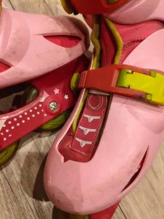 Patines en linea rosas infantiles con protecciones