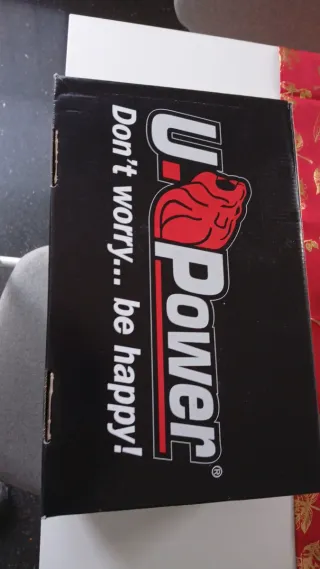 Zapatos de seguridad U-Power negros y verdes