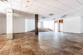 Local comercial en venta en Poble Nou - Zona Esportiva en Terrassa